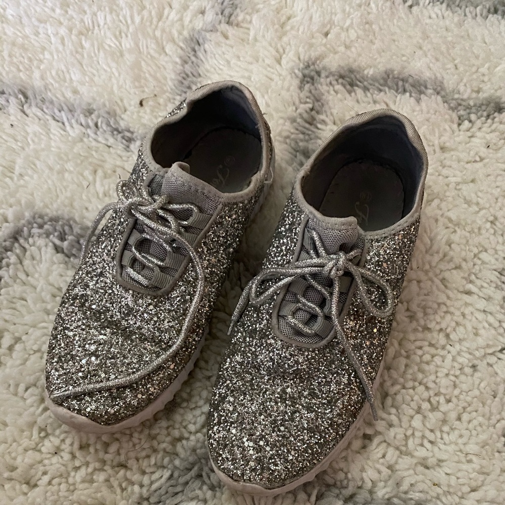 Sparkle shoes